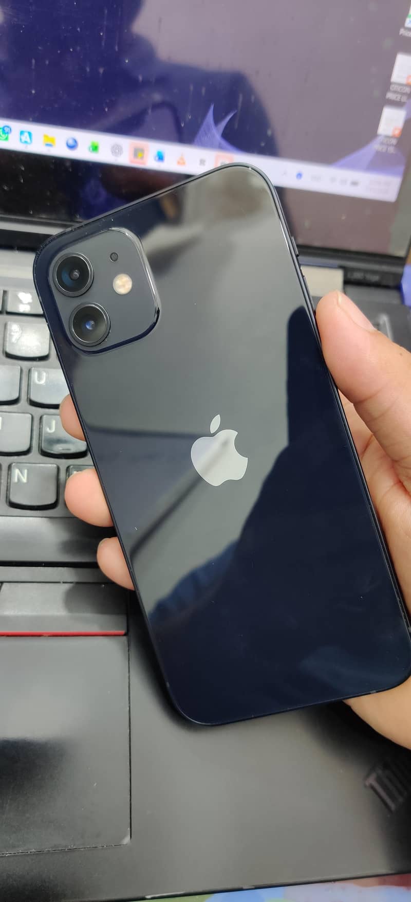 Apple iPhone 12 0