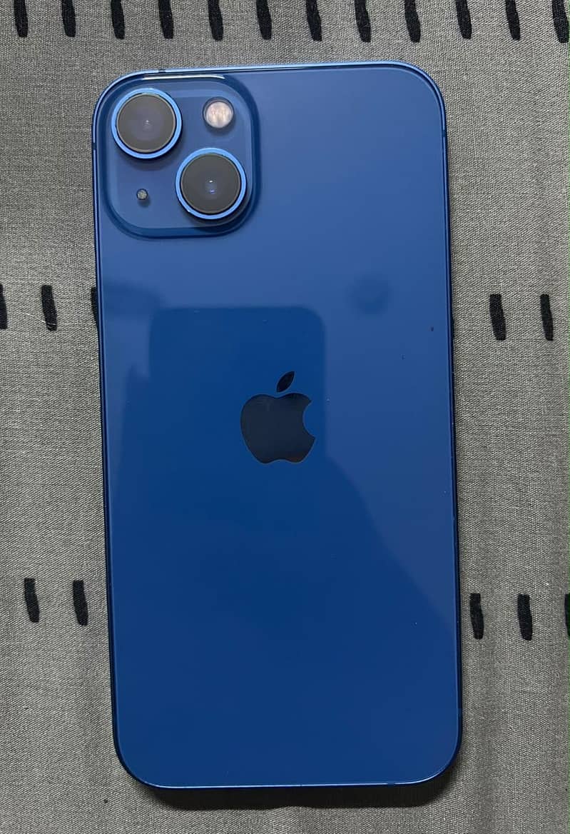 Apple iPhone 13 0
