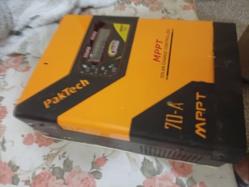 MPPT Charge Controller 0