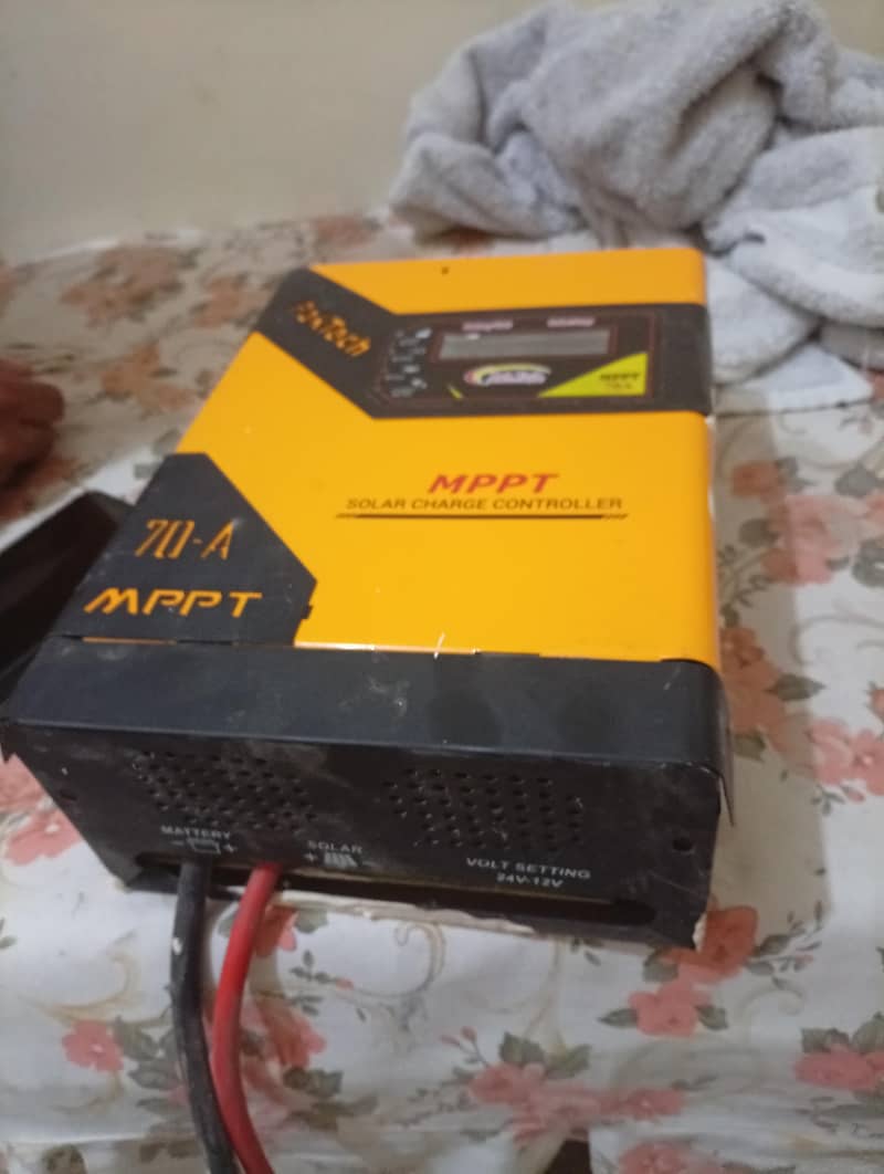 MPPT Charge Controller 2