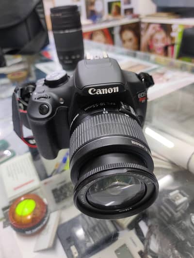 Canon 1200D Camera  (DSLR) (Rebel T5) - 10/10 Condition