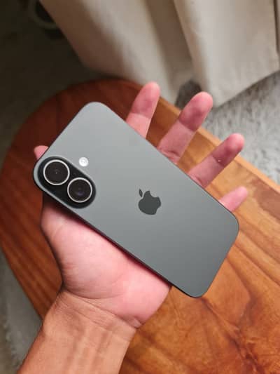 iPhone 17