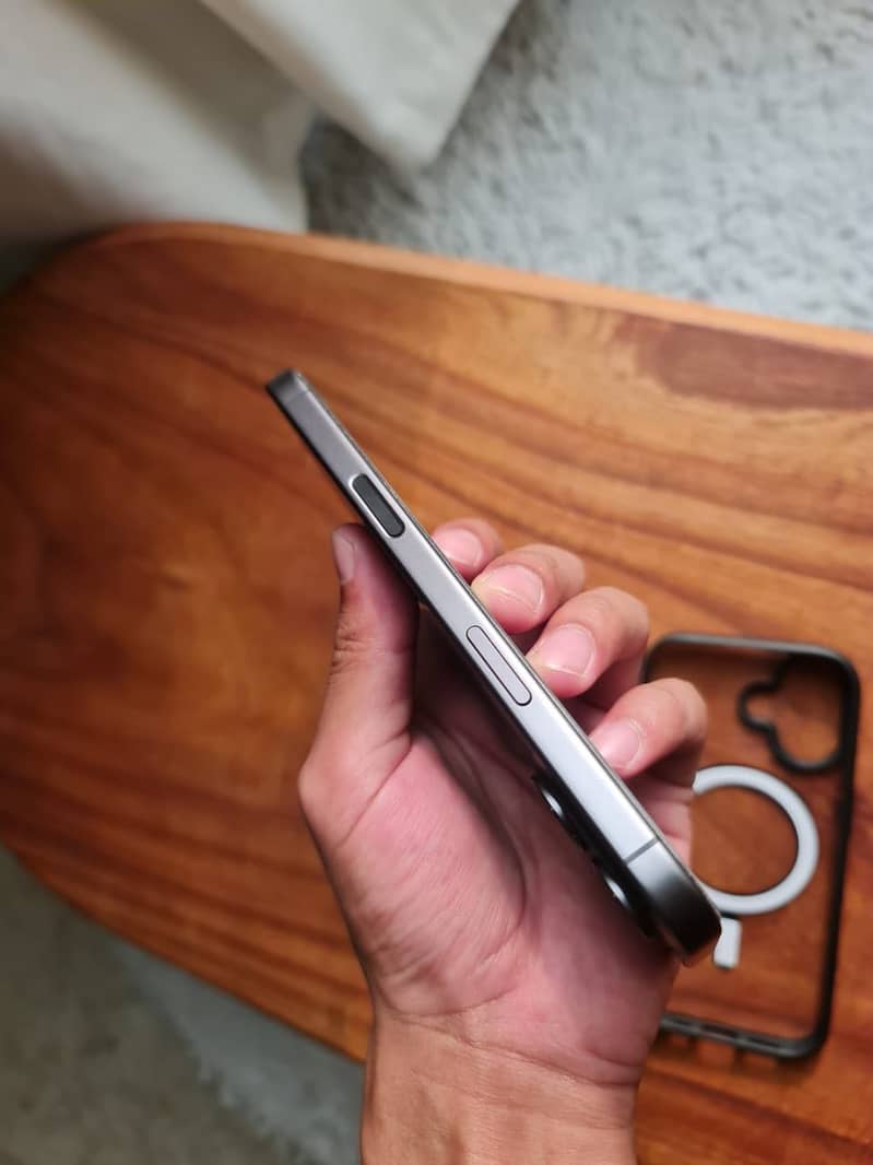 iPhone 17 10