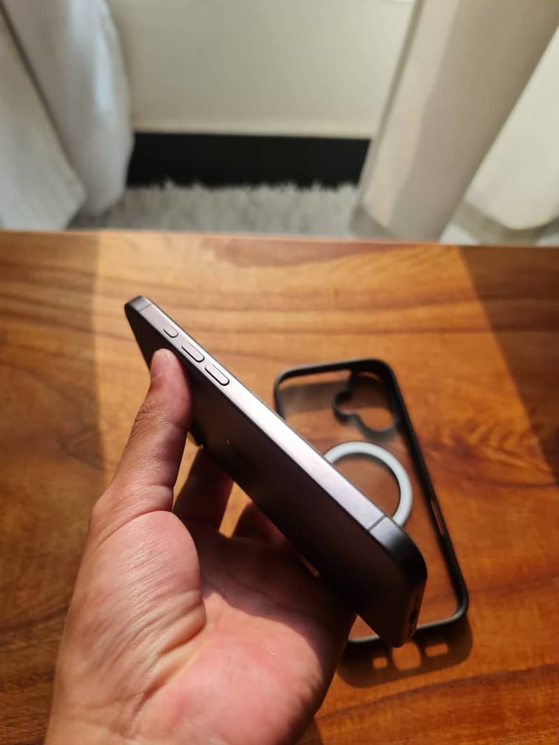 iPhone 17 13