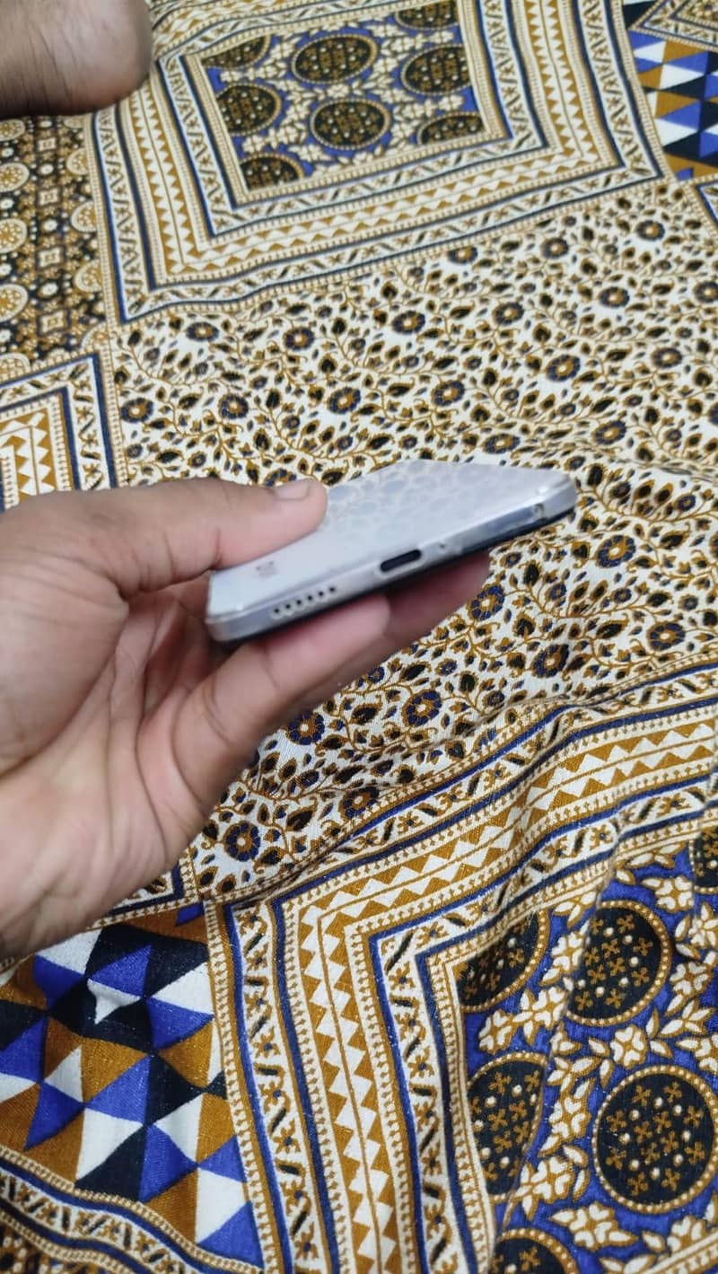 Vivo V21 2