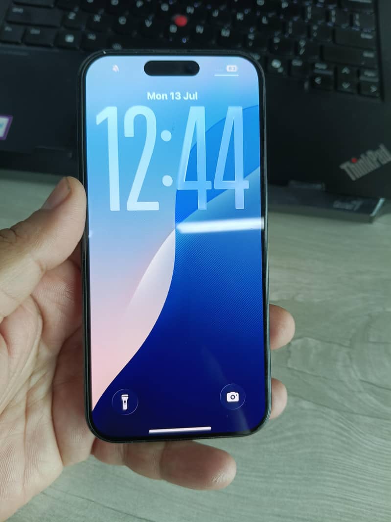 Apple iPhone 15 Pro 0