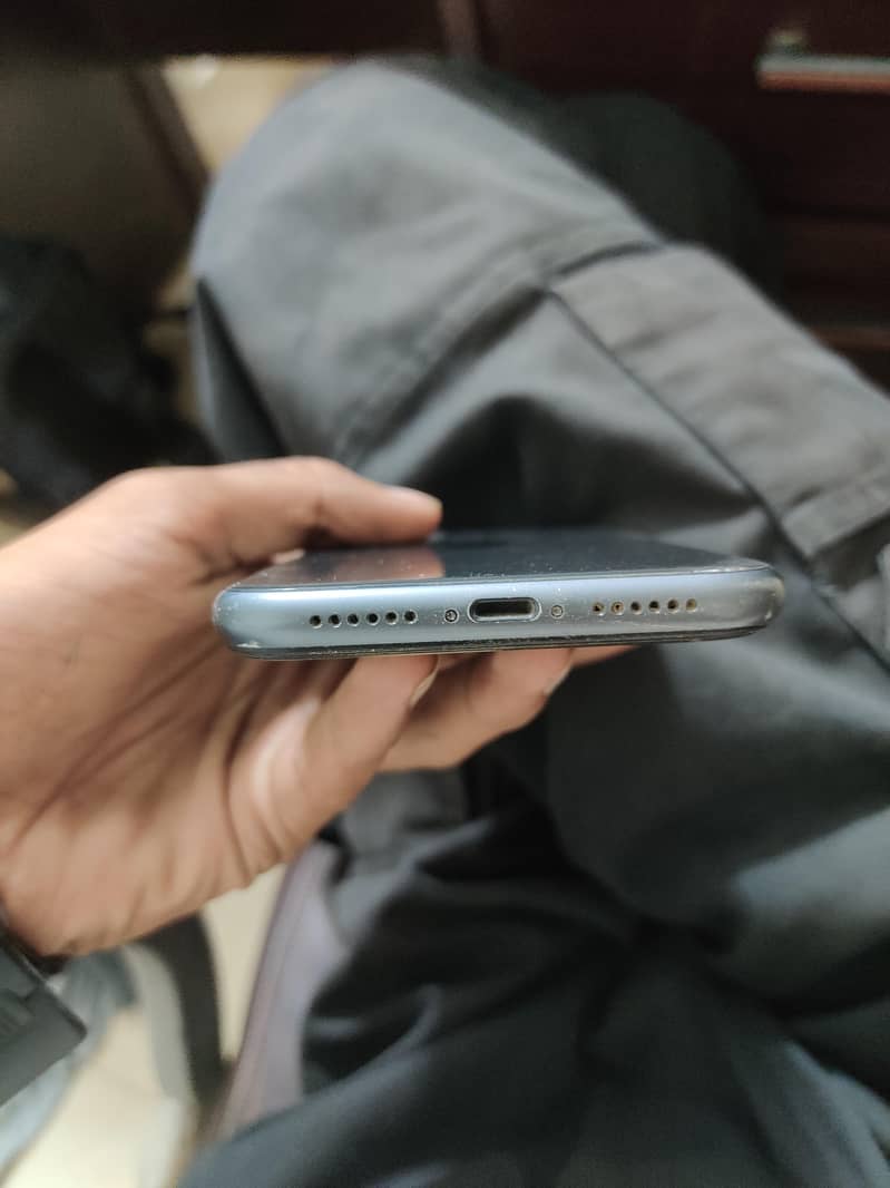 Apple iPhone 11 1