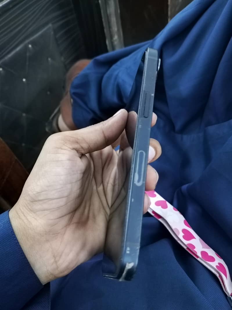 iphone 13 4