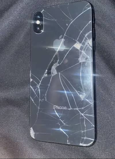 10/10 condition only back break ha Baki sab ok ha Face ID working ma h