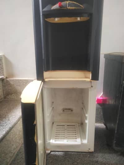 water dispenser