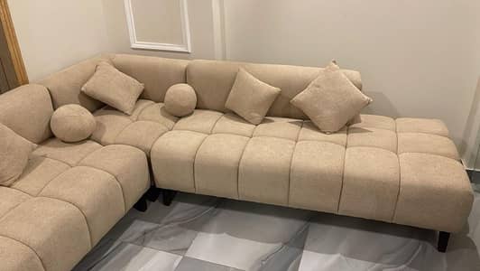 L Shaped Sofa Minor used 10/10 condition