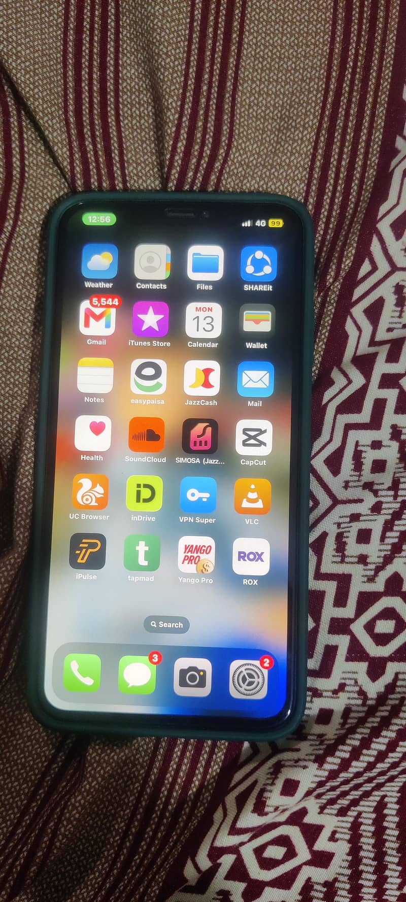 Apple iPhone XS Max 1