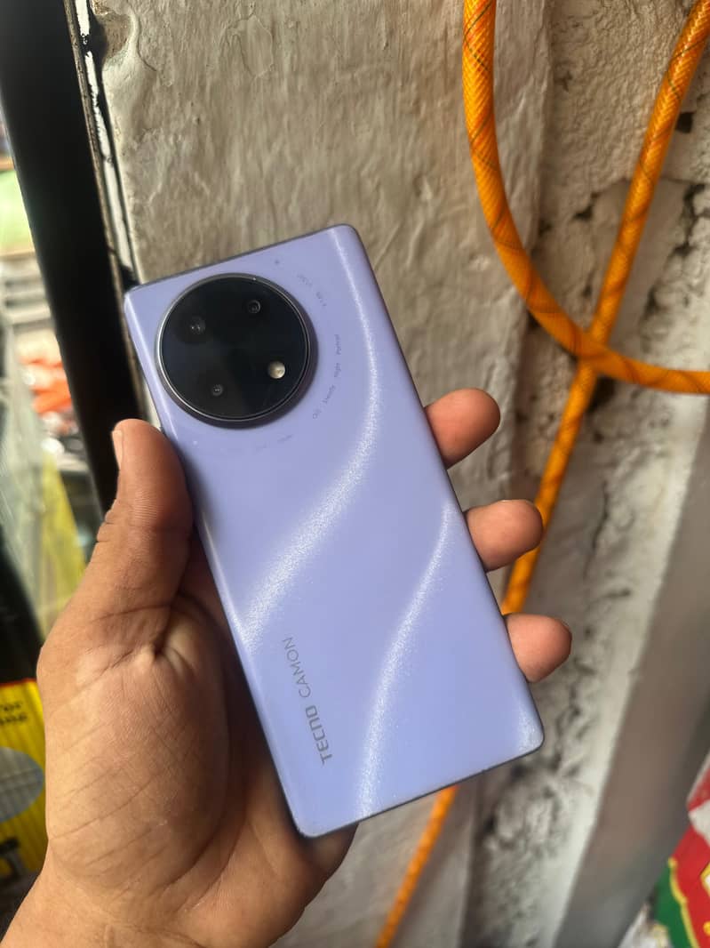 Tecno CAMON 30S 1
