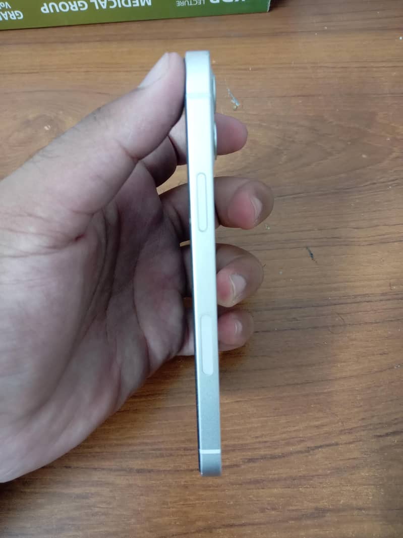 Apple iPhone 12 1