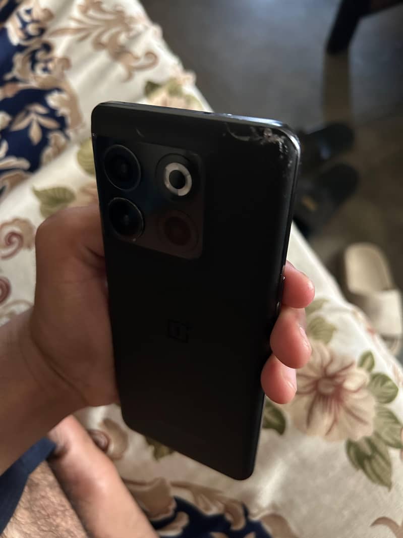 One Plus 10T 1