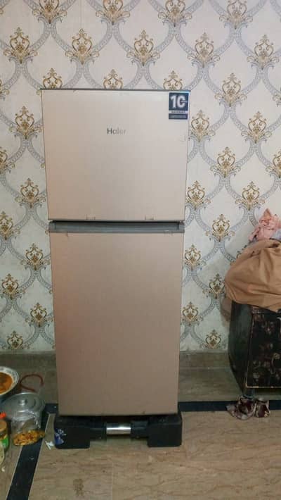 Haier Medium Size Refrigerator | Fast Cooling | Good Condition