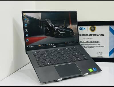 Core i7, 11 gen, 16gb ram(3200mhz), 2gb NVIDIA Graphics card, 256 NVMe