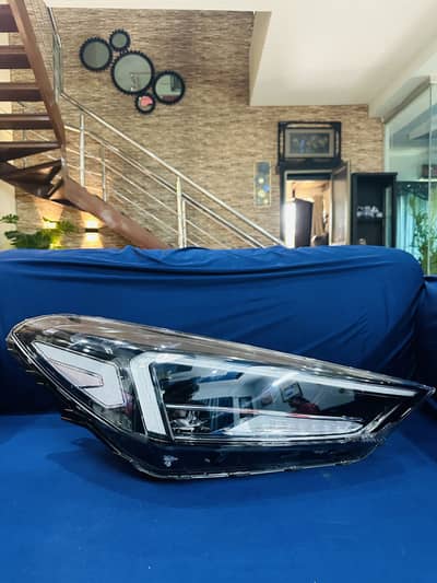 Hyundai tucson brand new headlights