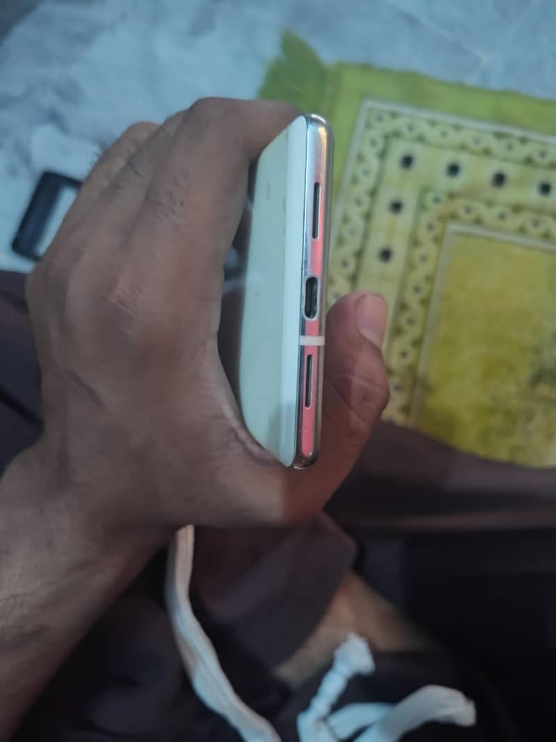 Google Pixel 6 Pro 4