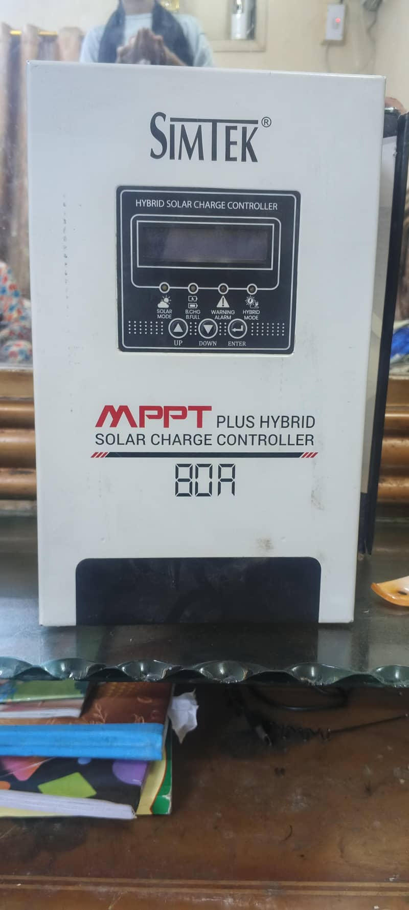Simtek MPPT Solar Charge Controller 80 amp 1