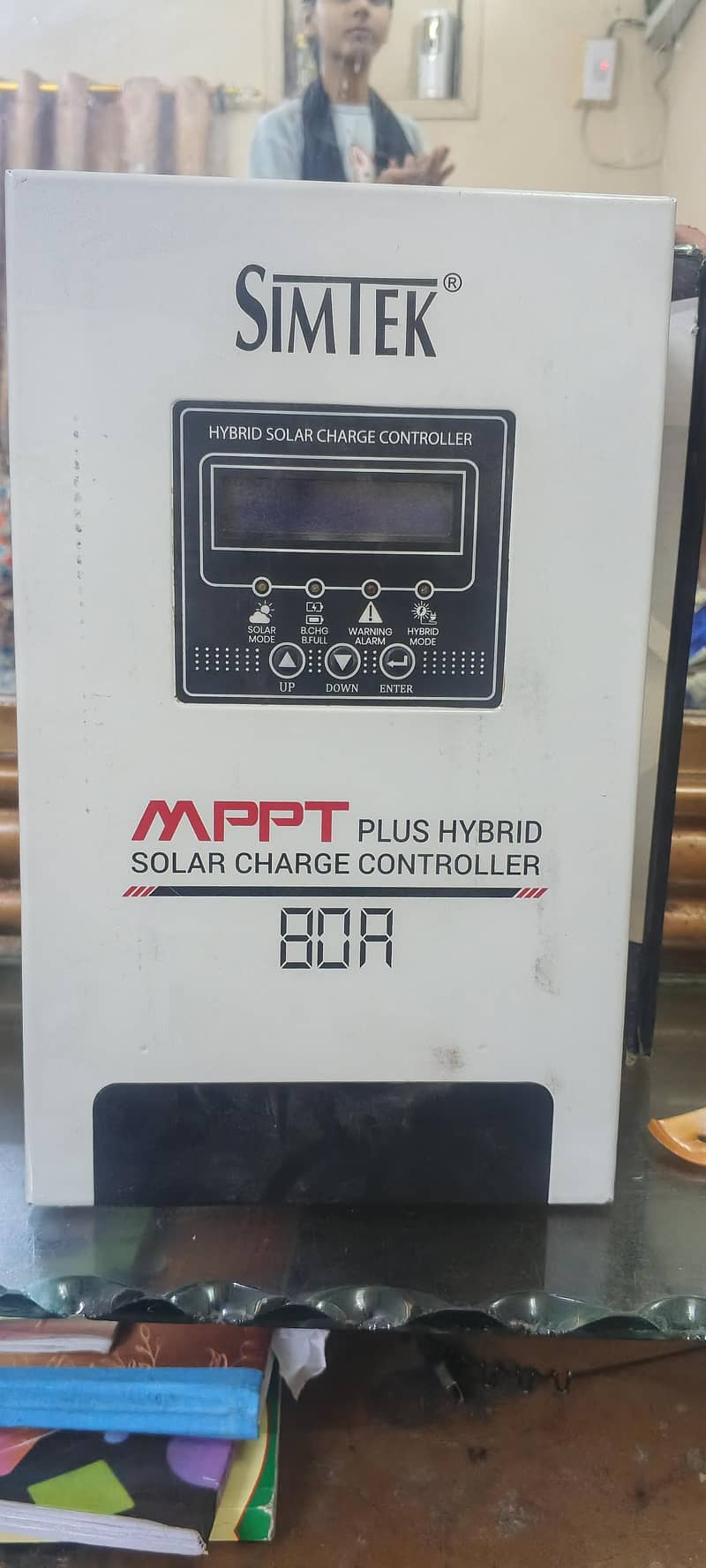 Simtek MPPT Solar Charge Controller 80 amp 2