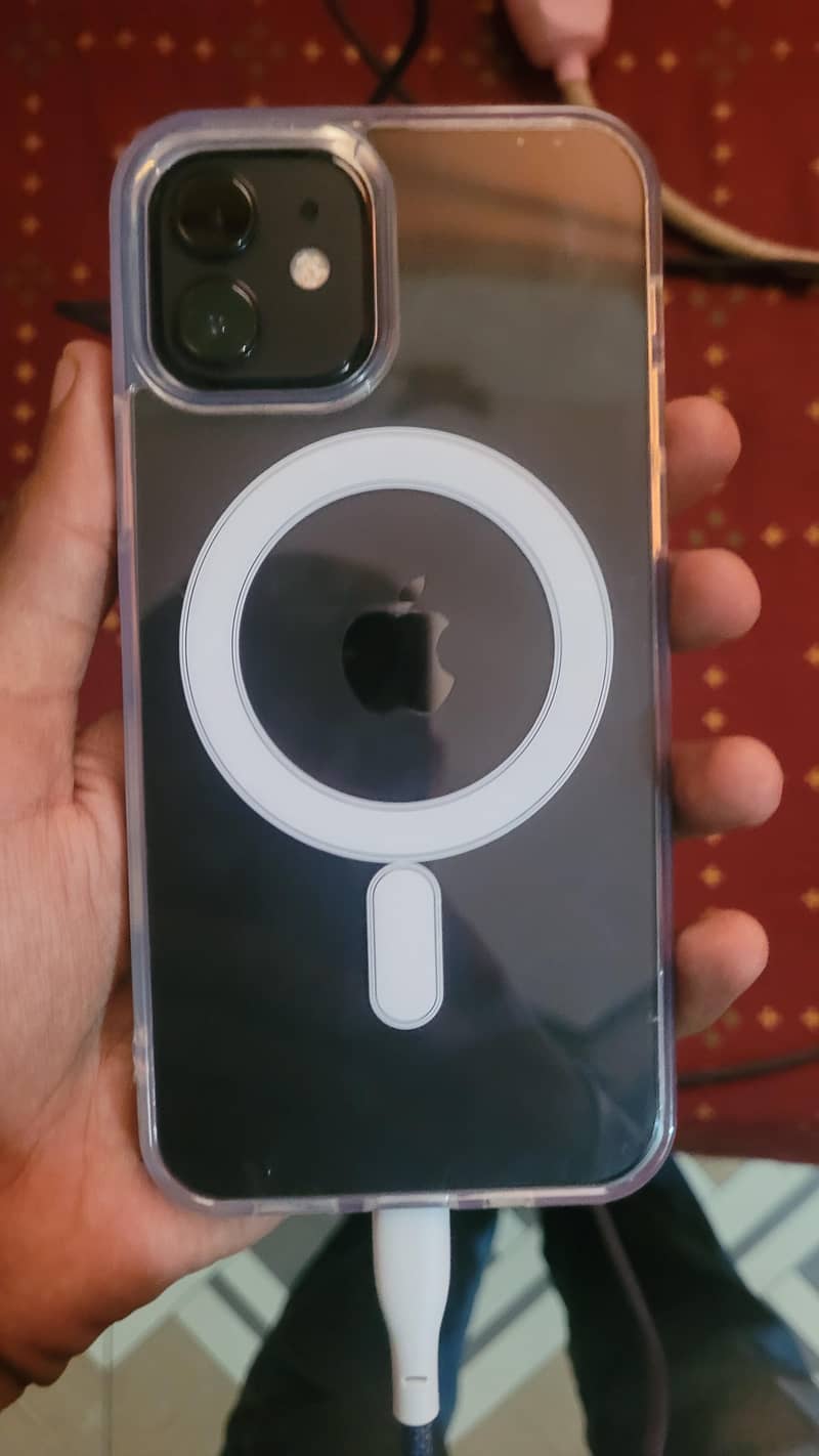Apple iPhone 12 3