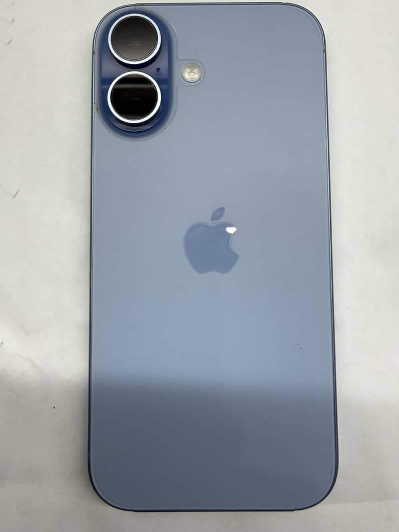 Apple iPhone 17 2