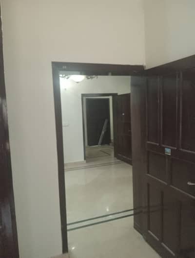 7marla 2beds DD TV lounge kitchen attached baths neat clean upper portion for rent in G 13 2 islamabad