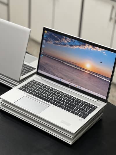 Hp Elitebook 850 g8 - i7 11th gen - 2GB GPU Laptop