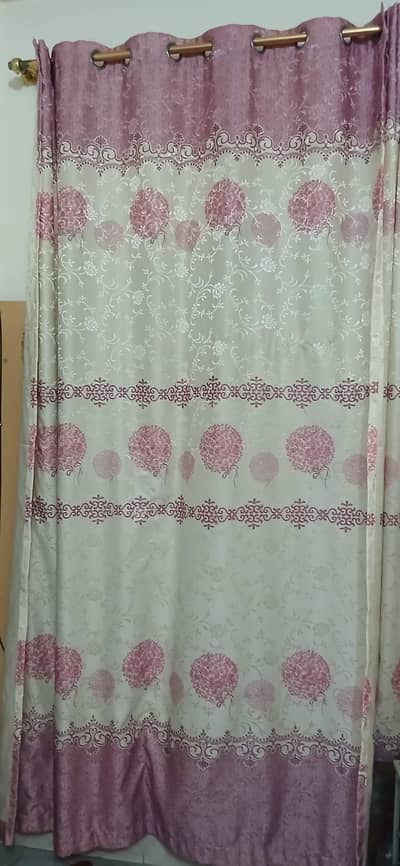 4 curtain