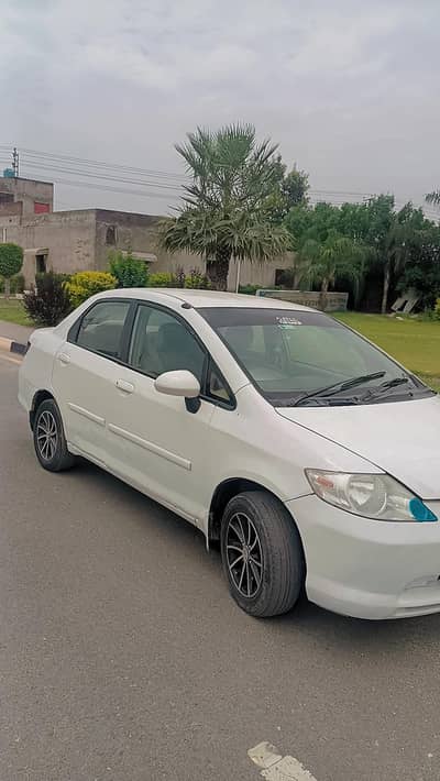 Honda City IDSI 2005 03075656713