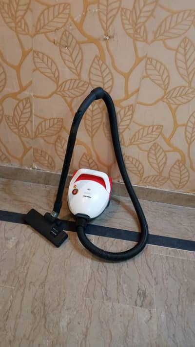 Vacuum Cleaner | Powerful Suction | Excellent Condition