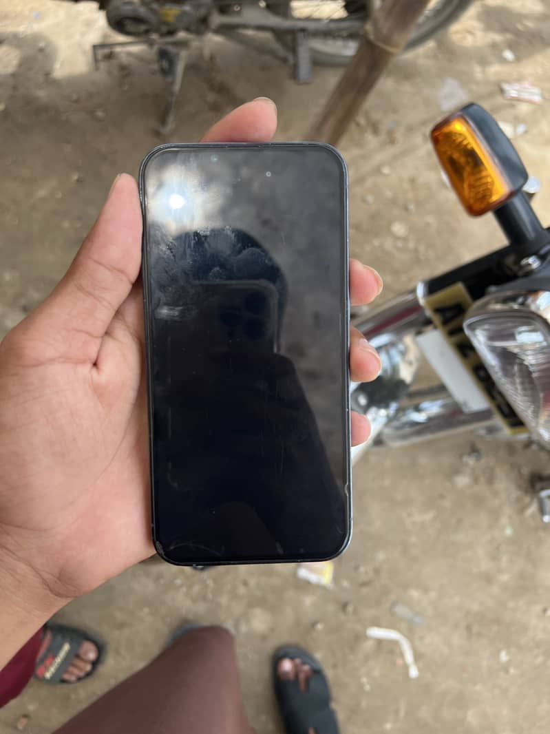 Apple iPhone 13 Pro 1