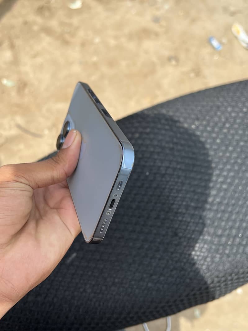 Apple iPhone 13 Pro 3
