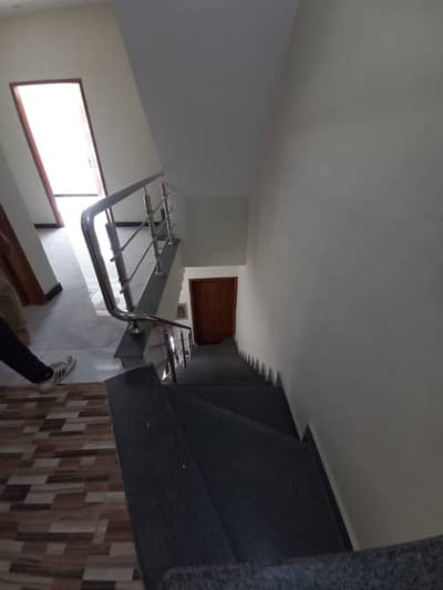 3.5marla upper portion available for rent in jubilee town Lahore