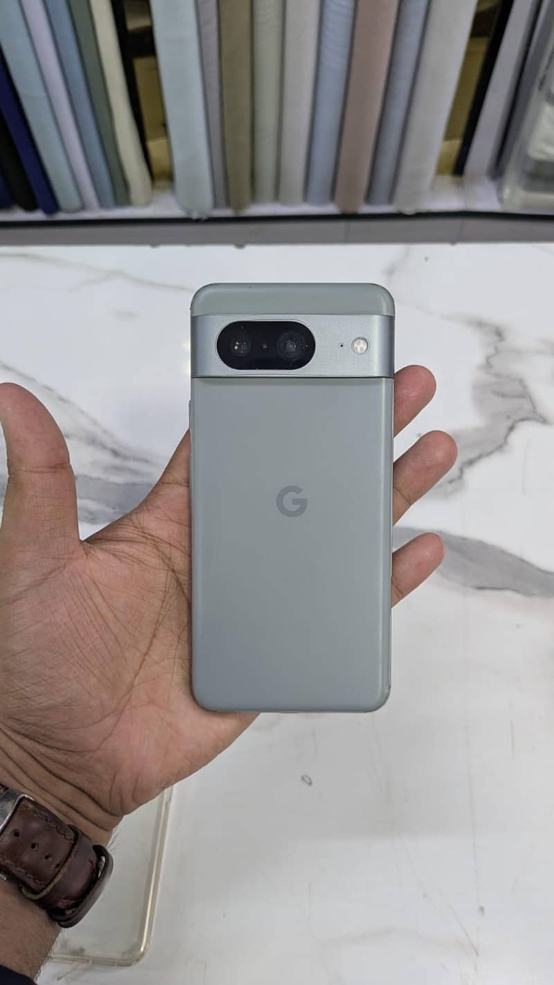 Google Pixel 8 1