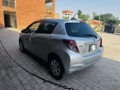 Toyota Vitz 2012