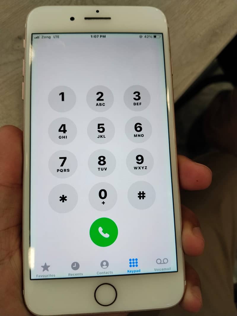 Apple iPhone 7 Plus 0