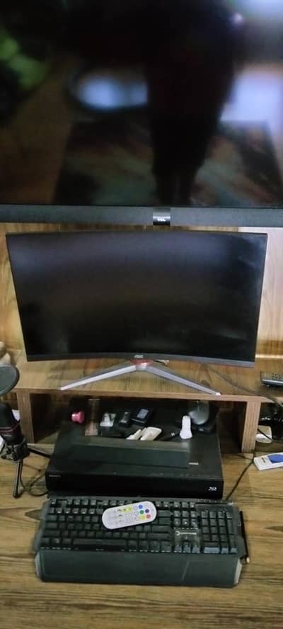 AOC Monitor Curved Display 144 Hdz
