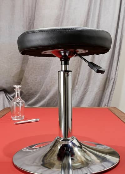 hydraulic bar chair