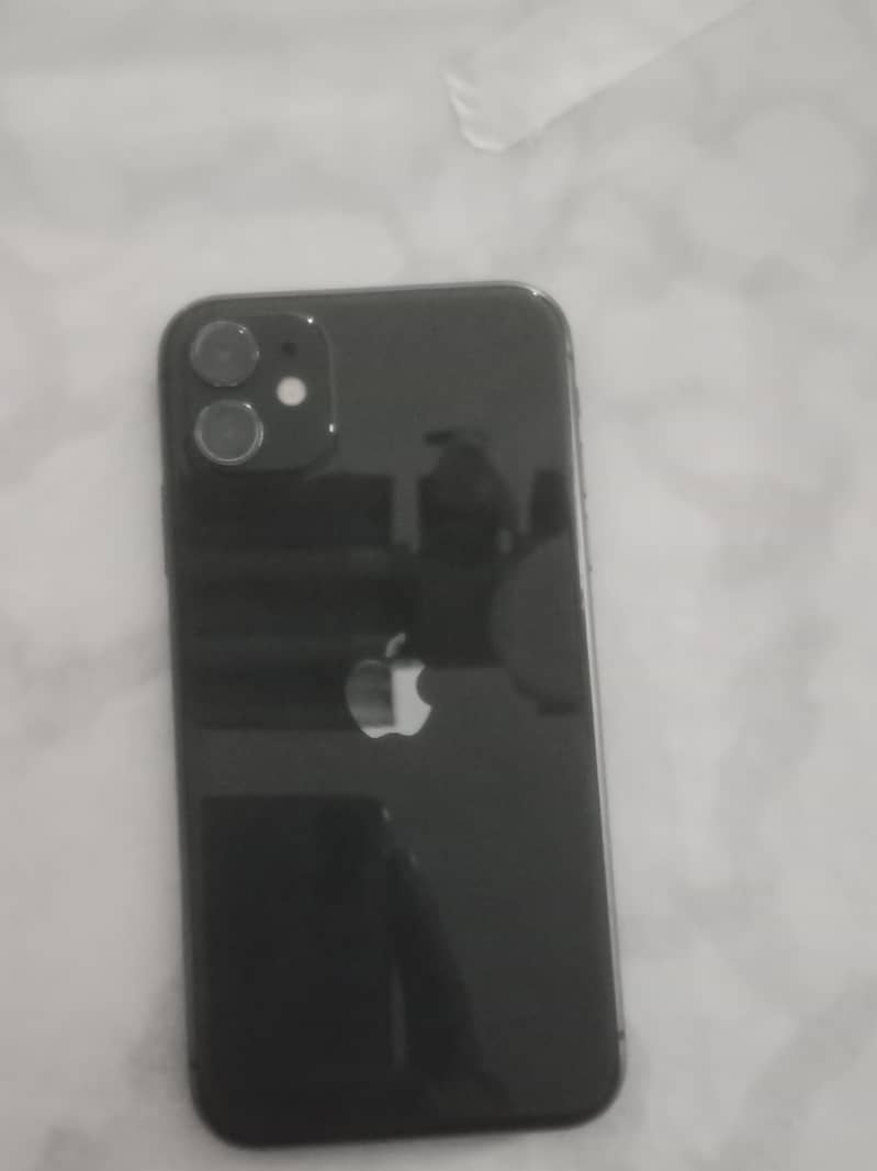 Apple iPhone 11 0