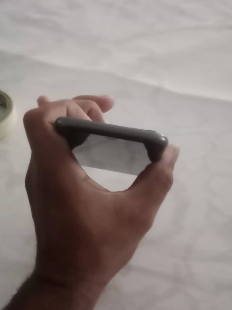 Apple iPhone 11 2