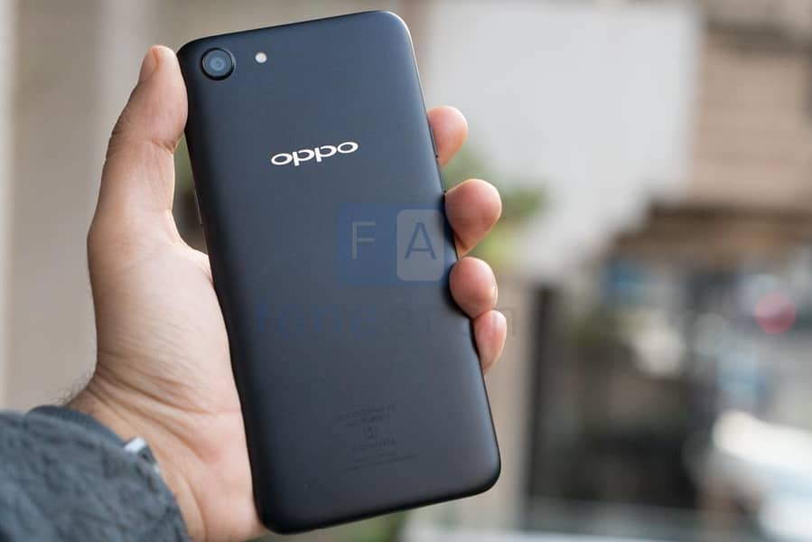 OPPO A83 0