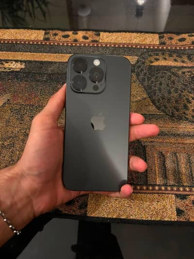 Apple iPhone 16 Pro