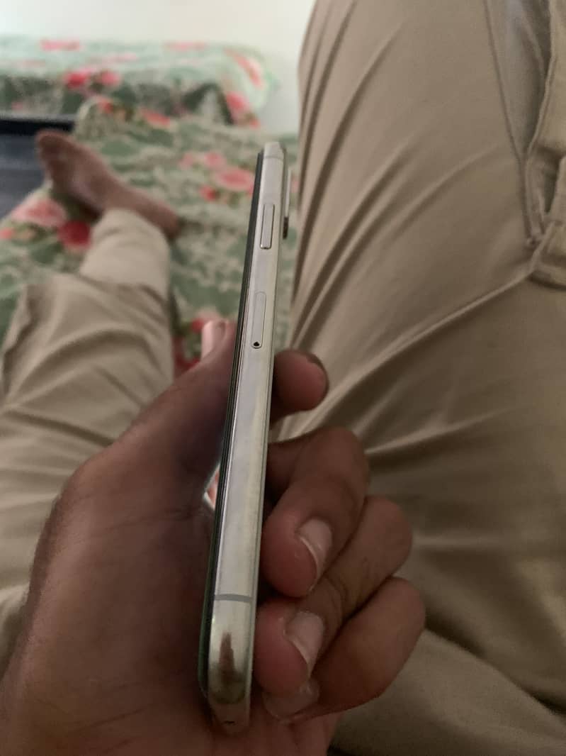 Apple iPhone X 2
