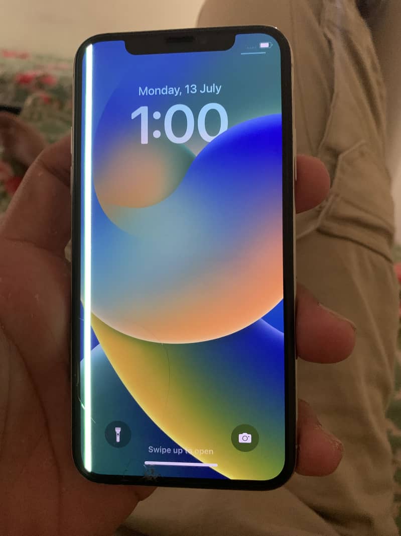 Apple iPhone X 4