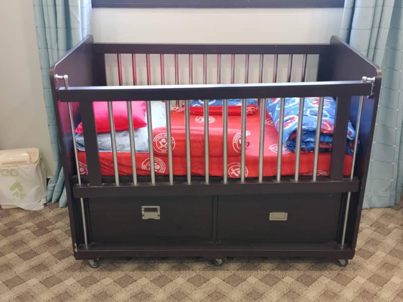 Baby wooden Cot 0