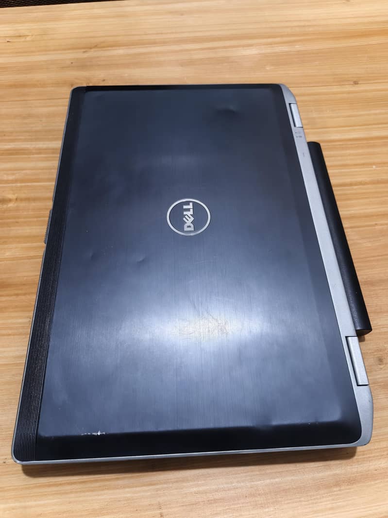 Dell Latitude E6520 2