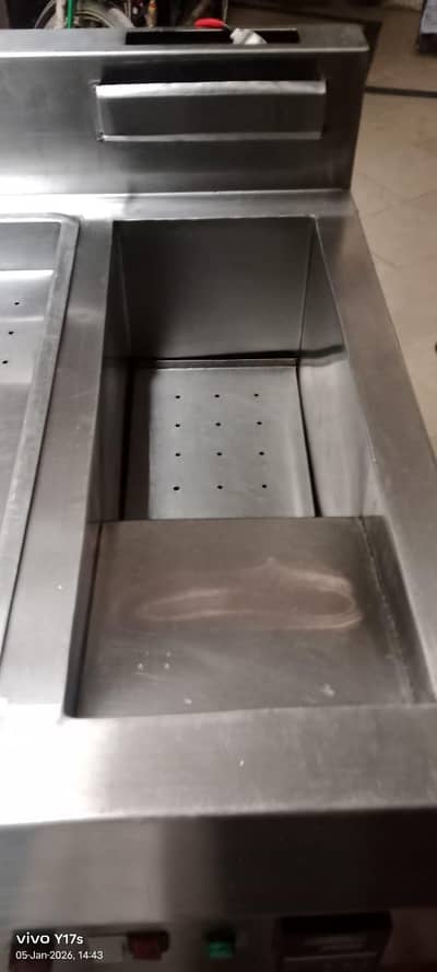 Fryer - For sale Rs. 45,000