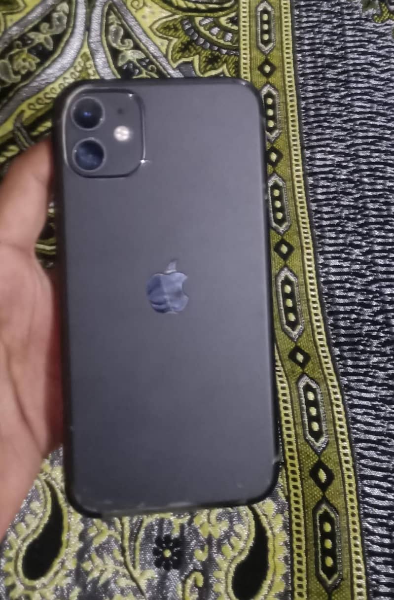 Apple iPhone 11 4